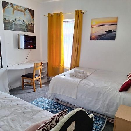 12 Cornwallis Lodge Family Room 1 Stoke-on-Trent 외부 사진