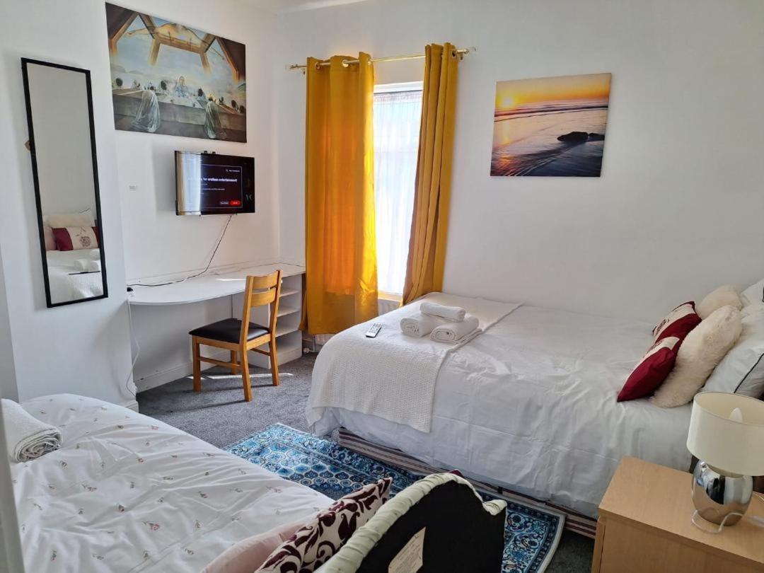 12 Cornwallis Lodge Family Room 1 Stoke-on-Trent 외부 사진